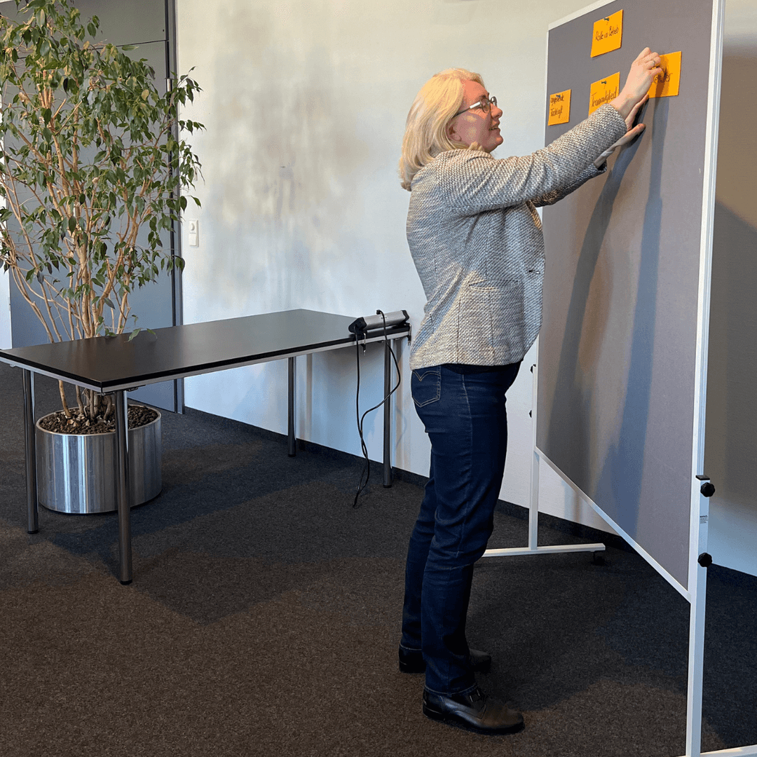 Schulungsszene mit Diskussion